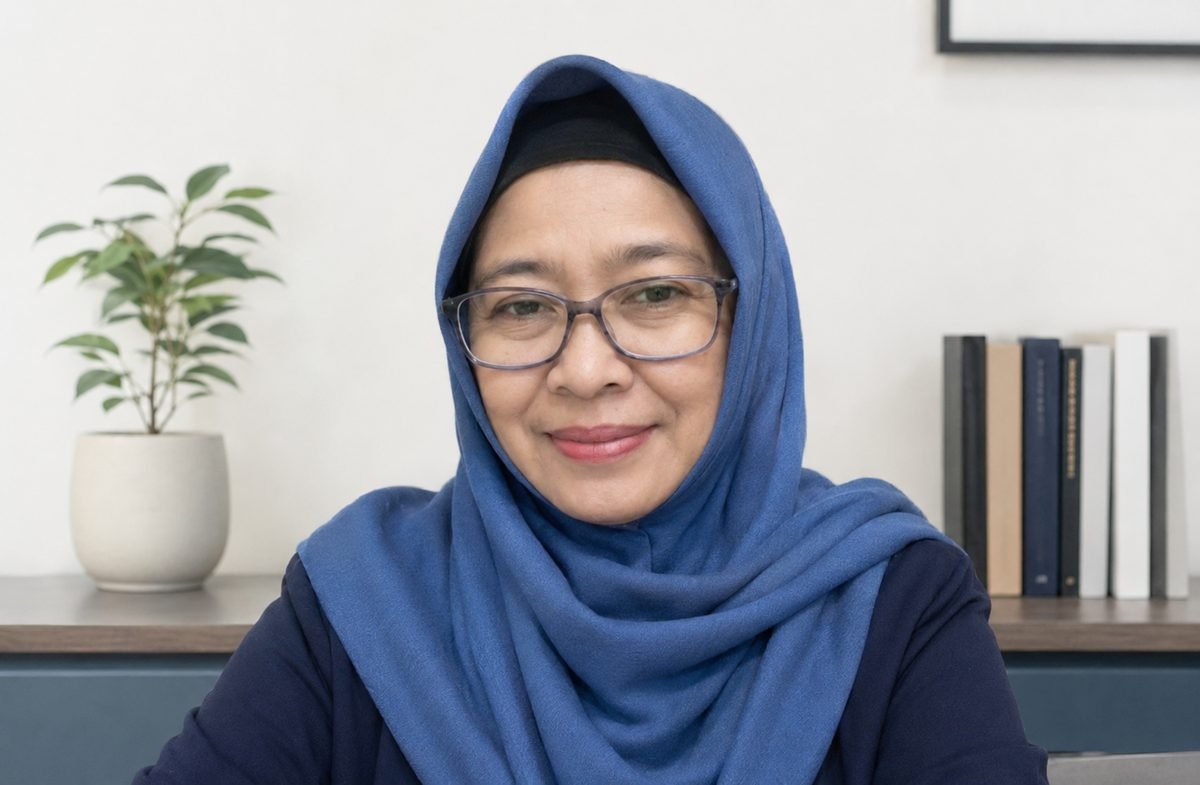 Dr. Shinta Rahmani di ruang kerja